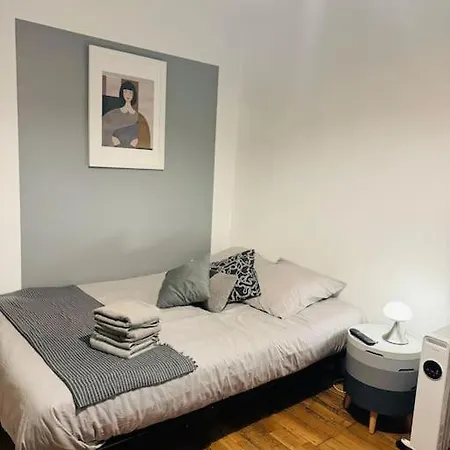 Flat,place D La Republique Apartment