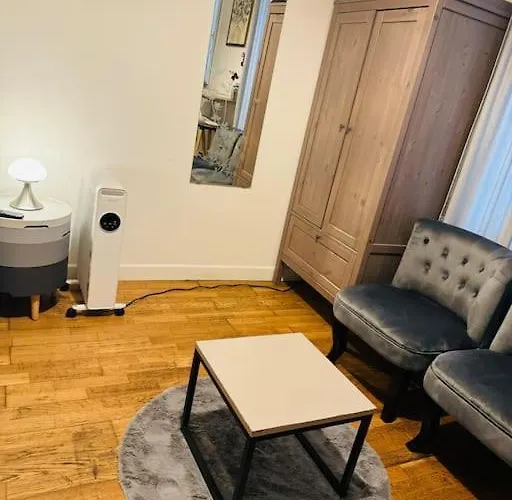 Apartment Flat,place D La Republique