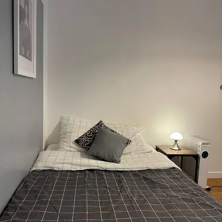 Apartament Flat,place D La Republique Paryż